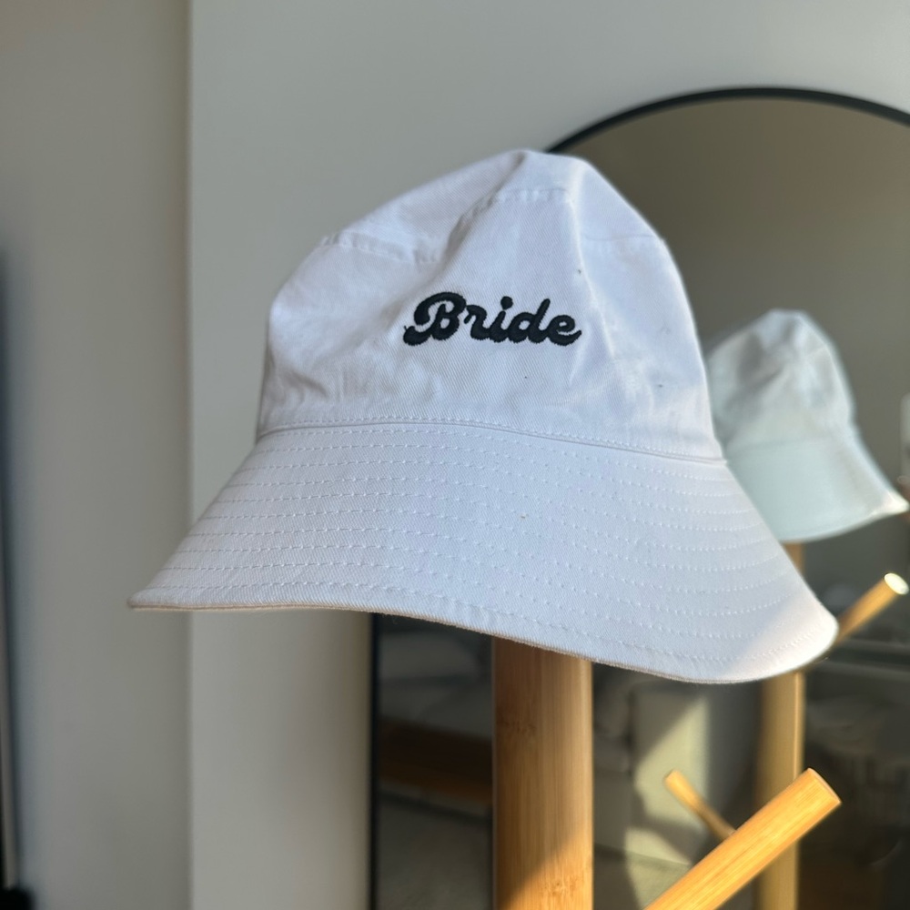 BRIDE Bucket Hat